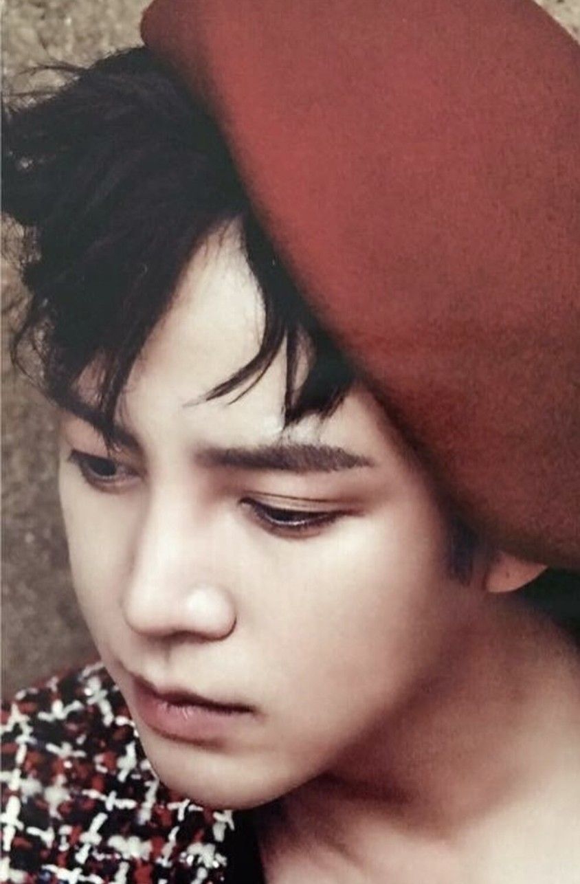 Latest photo of Jang Geunsuk