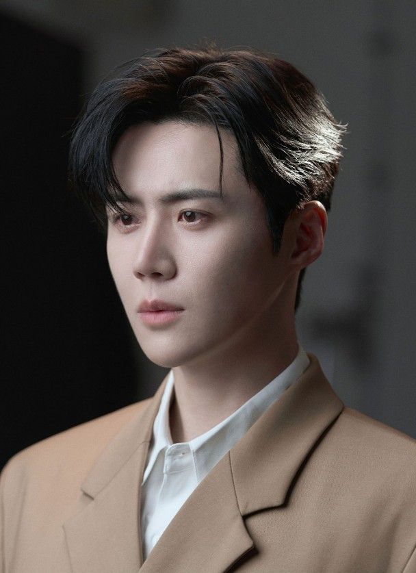 Behind-the-scenes cut of Kim Seonho