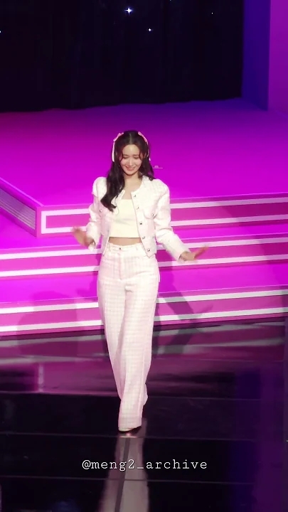 Behind-the-scenes cut of Yoona