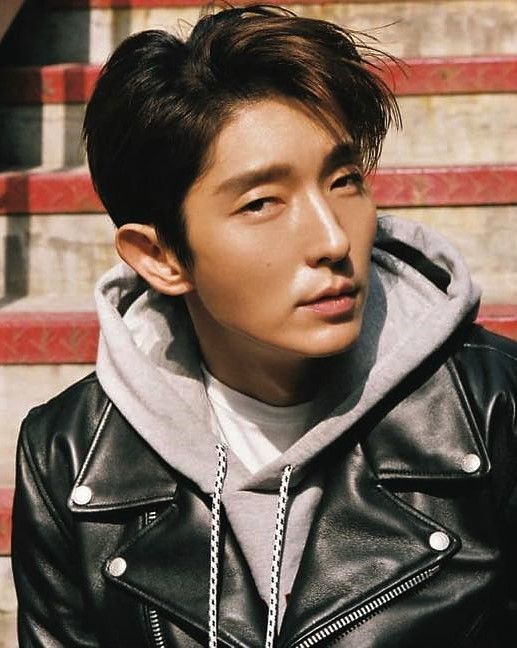 Recent activity shot of Lee Joongi