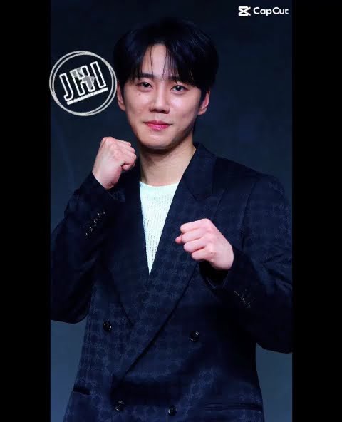 Recent activity shot of Jung Haein