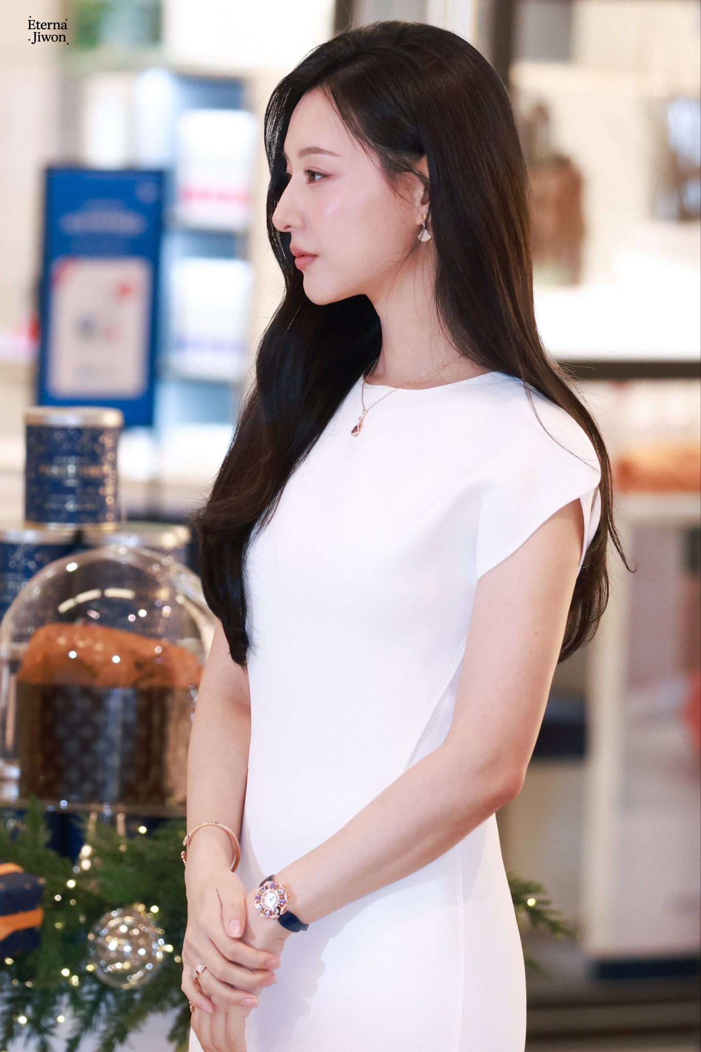 A moment captured by a fan of Kim Jiwon