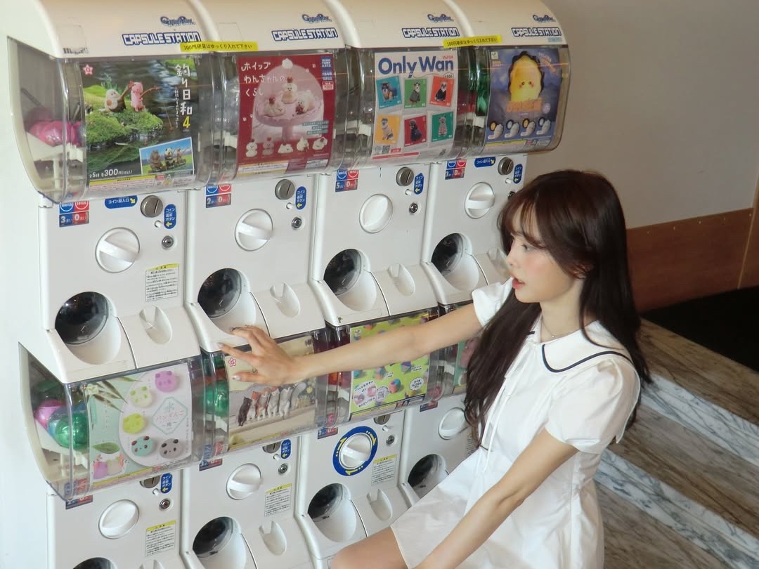 Behind-the-scenes cut of Chuu