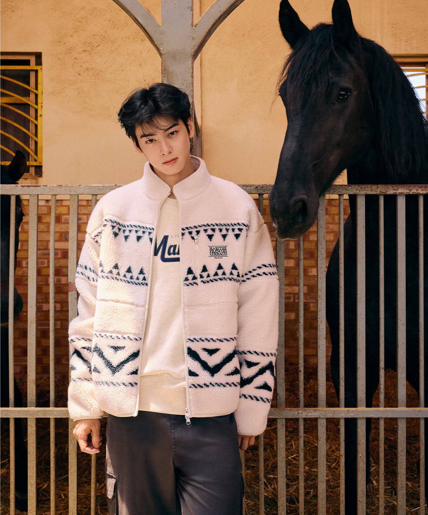 Recent activity shot of Cha Eunwoo