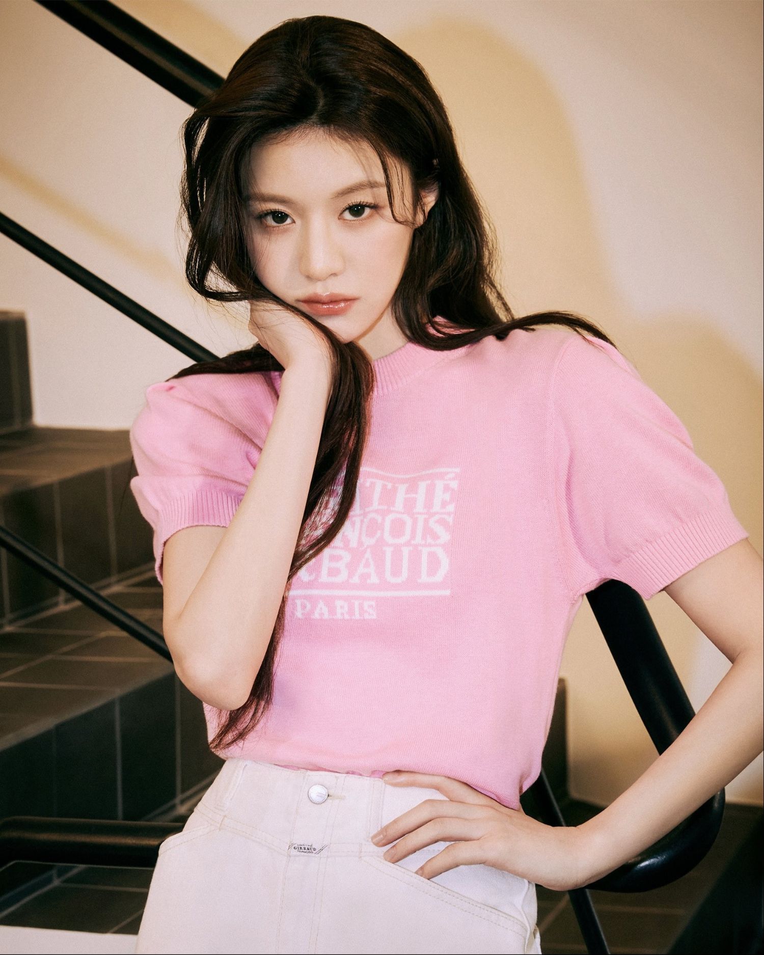 Behind-the-scenes cut of Go Younjung