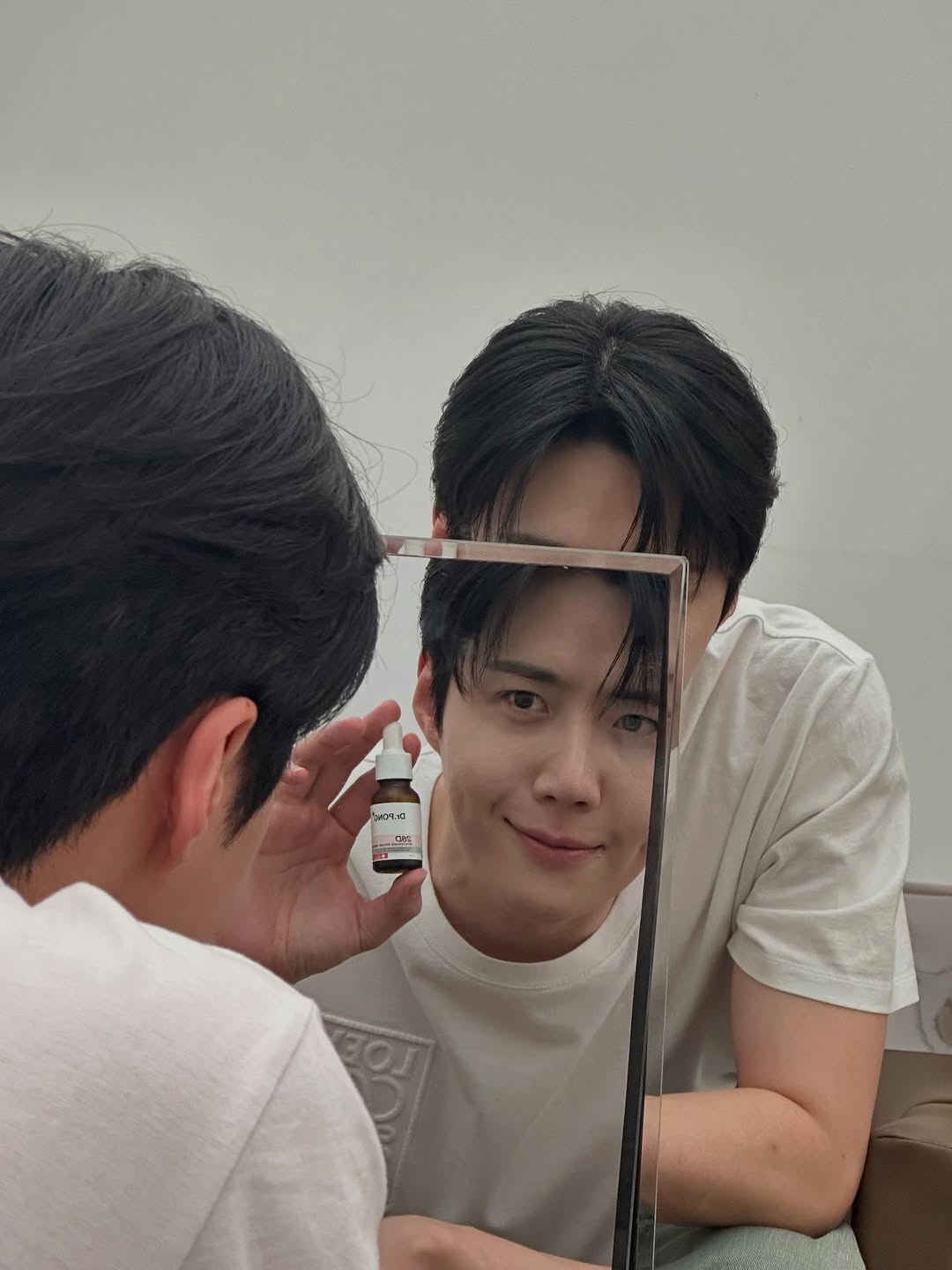 Recent activity shot of Kim Seonho