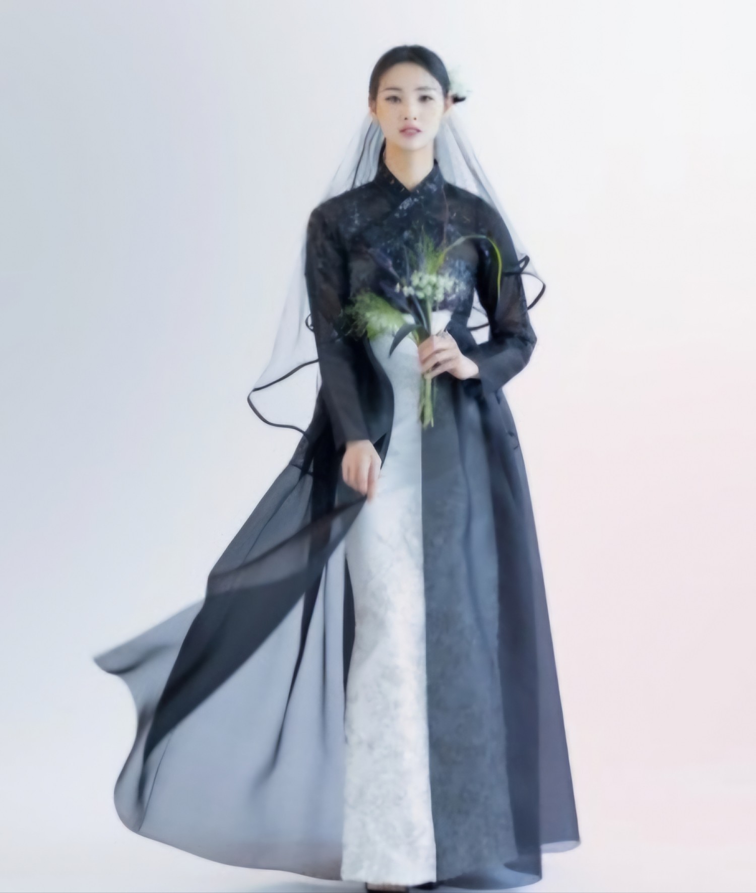 Behind-the-scenes cut of Hwang WooLim