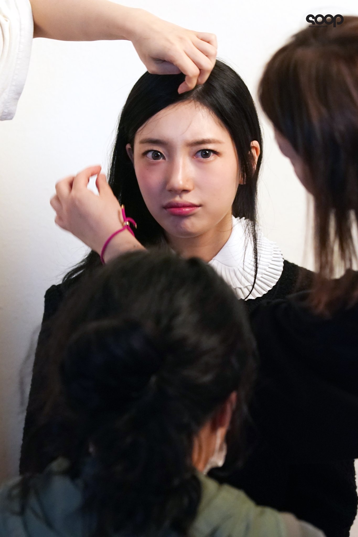 Behind-the-scenes cut of Bae Suzy