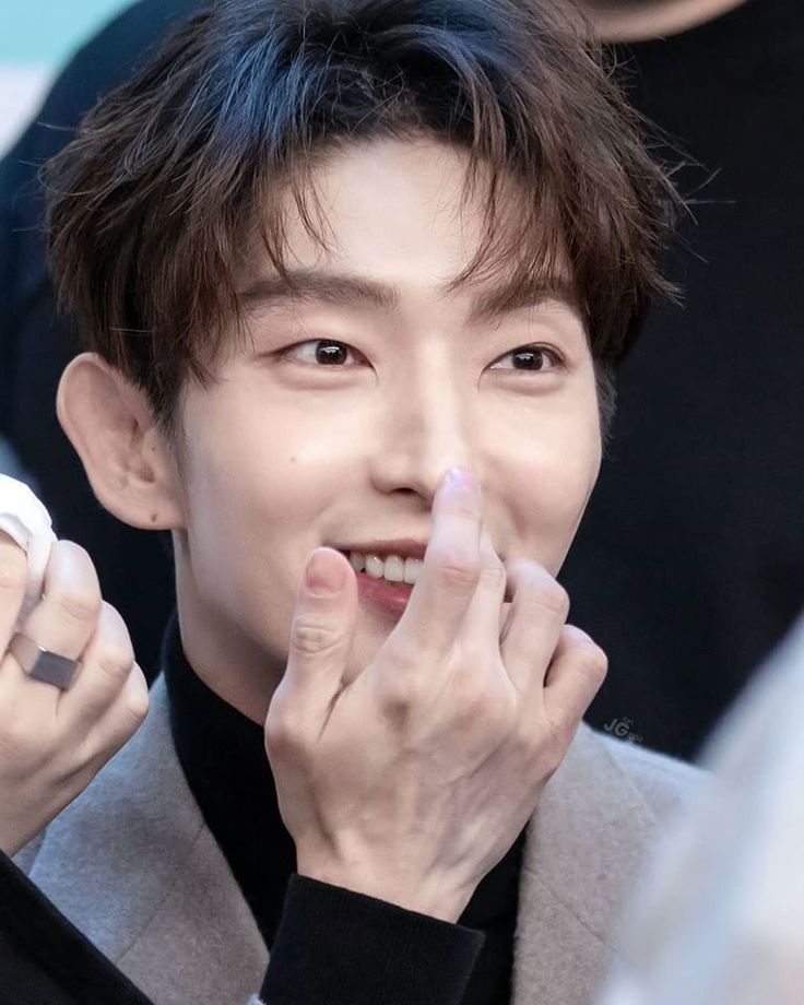 Latest photo of Lee Joongi