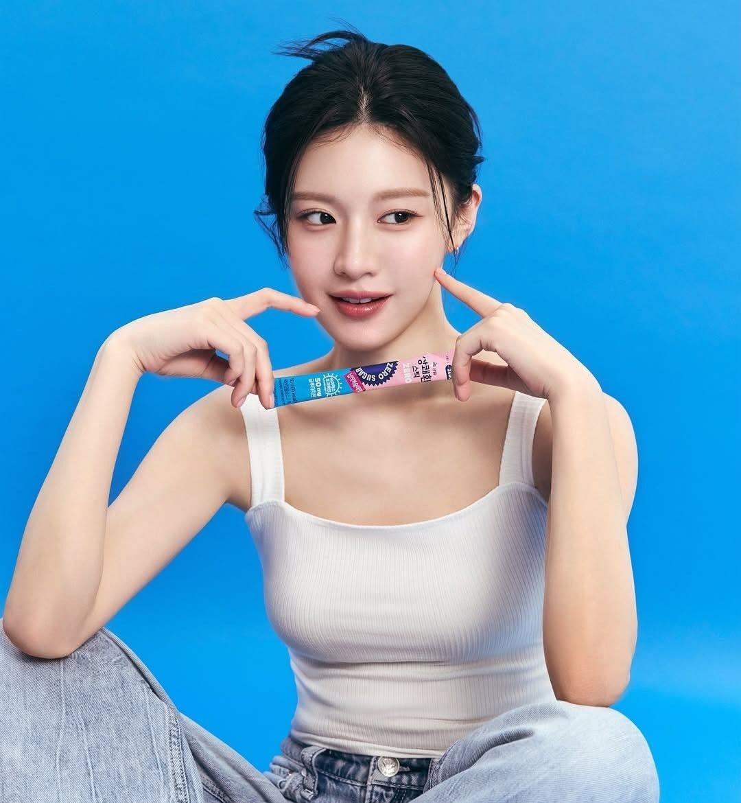 Behind-the-scenes cut of Go Younjung