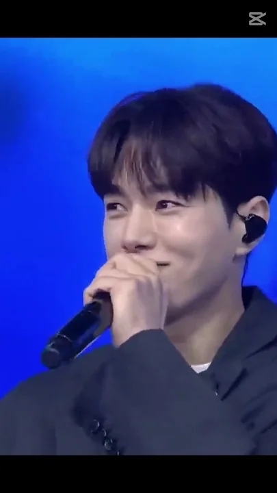 Special wallpaper made by Kim Myungsoo (L)'s fans