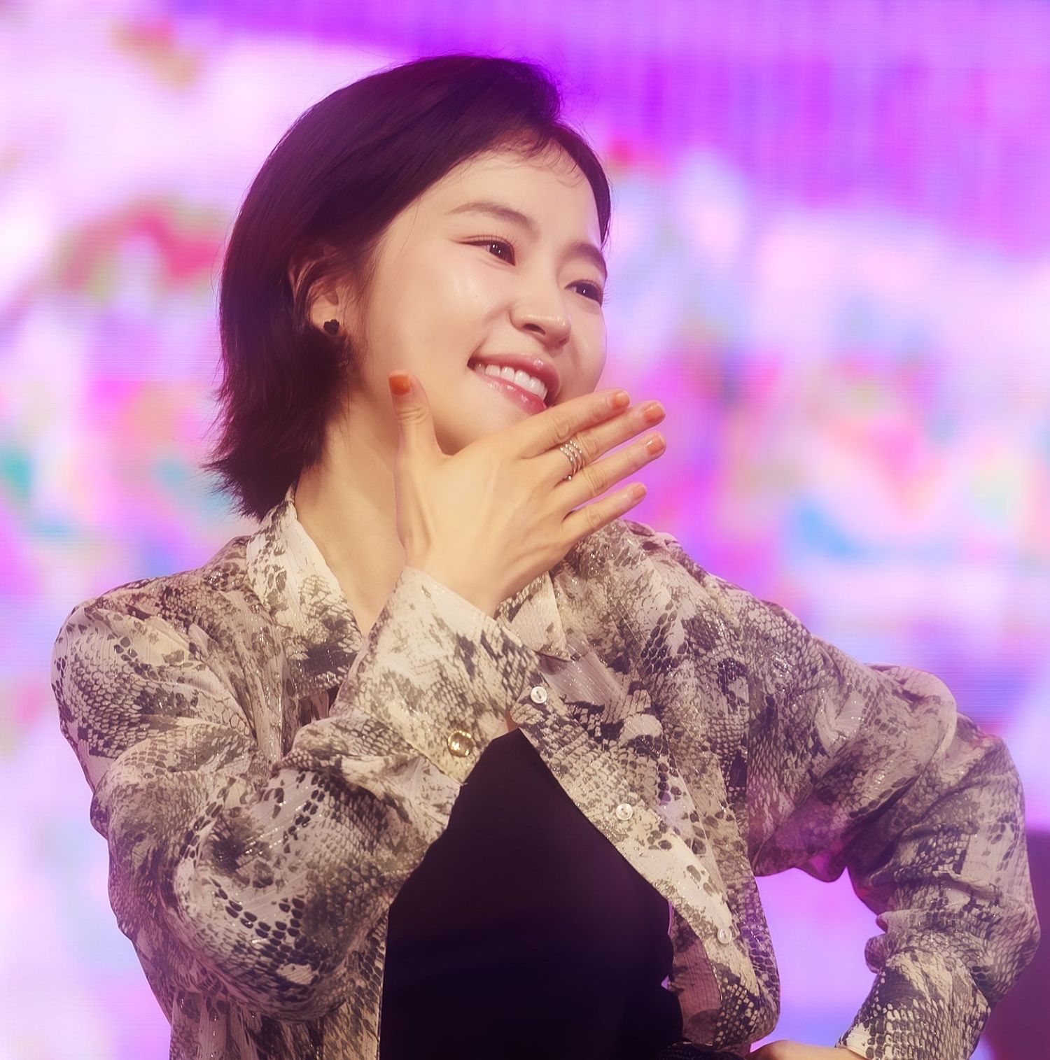 Latest photo of Hong Ja