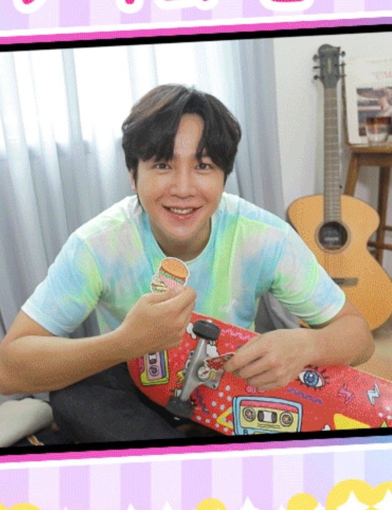 A moment captured by a fan of Jang Geunsuk