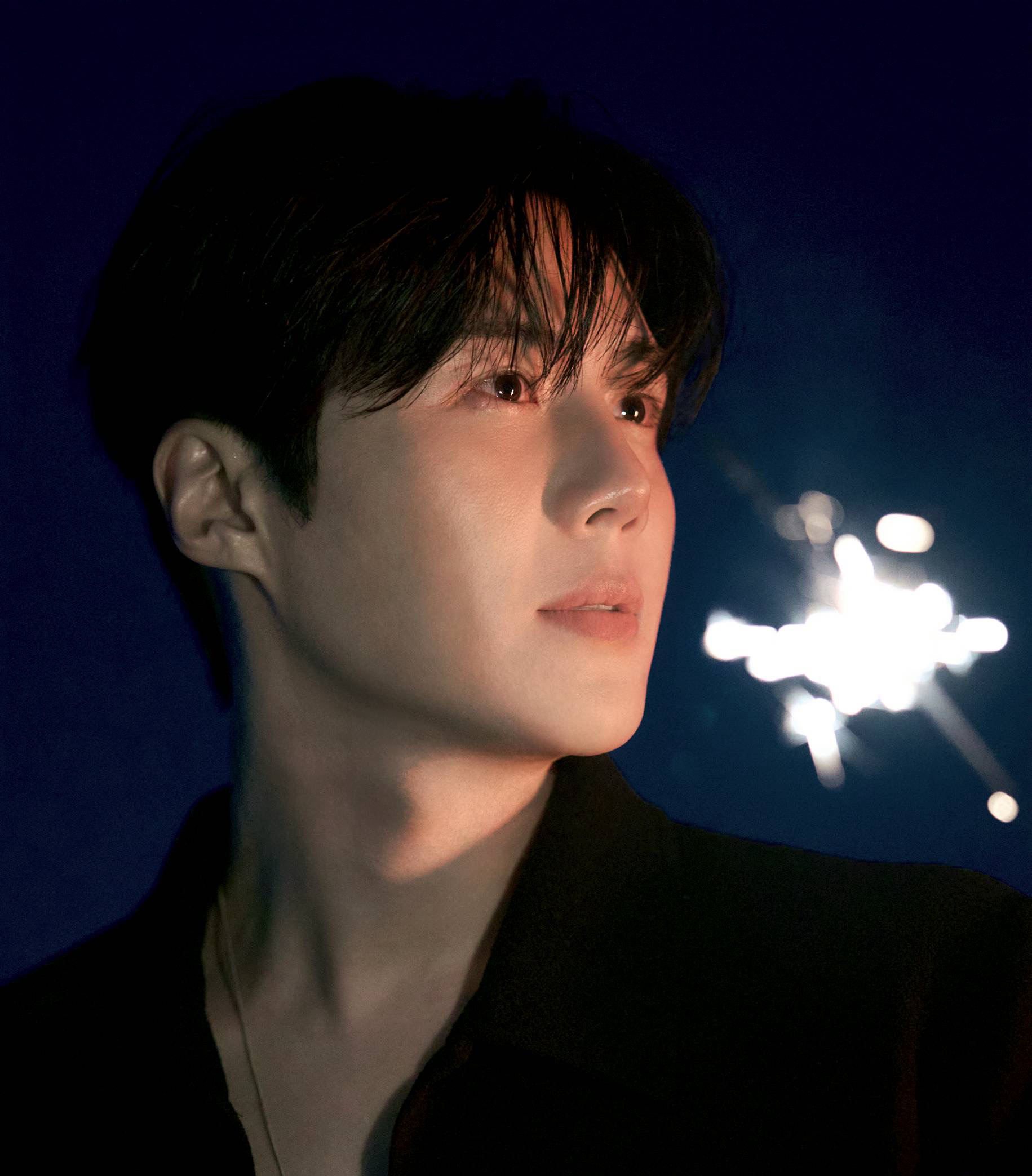 粉絲拍下的金宣虎瞬間