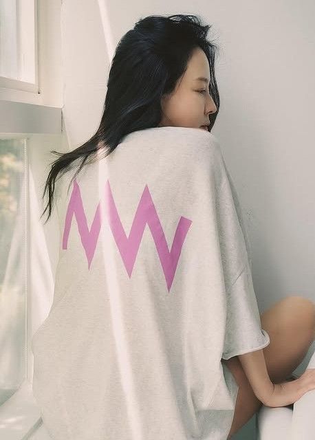 Latest photo of Song Jihyo