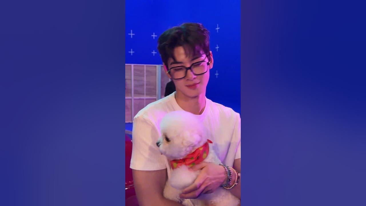 Recent activity shot of Cha Eunwoo