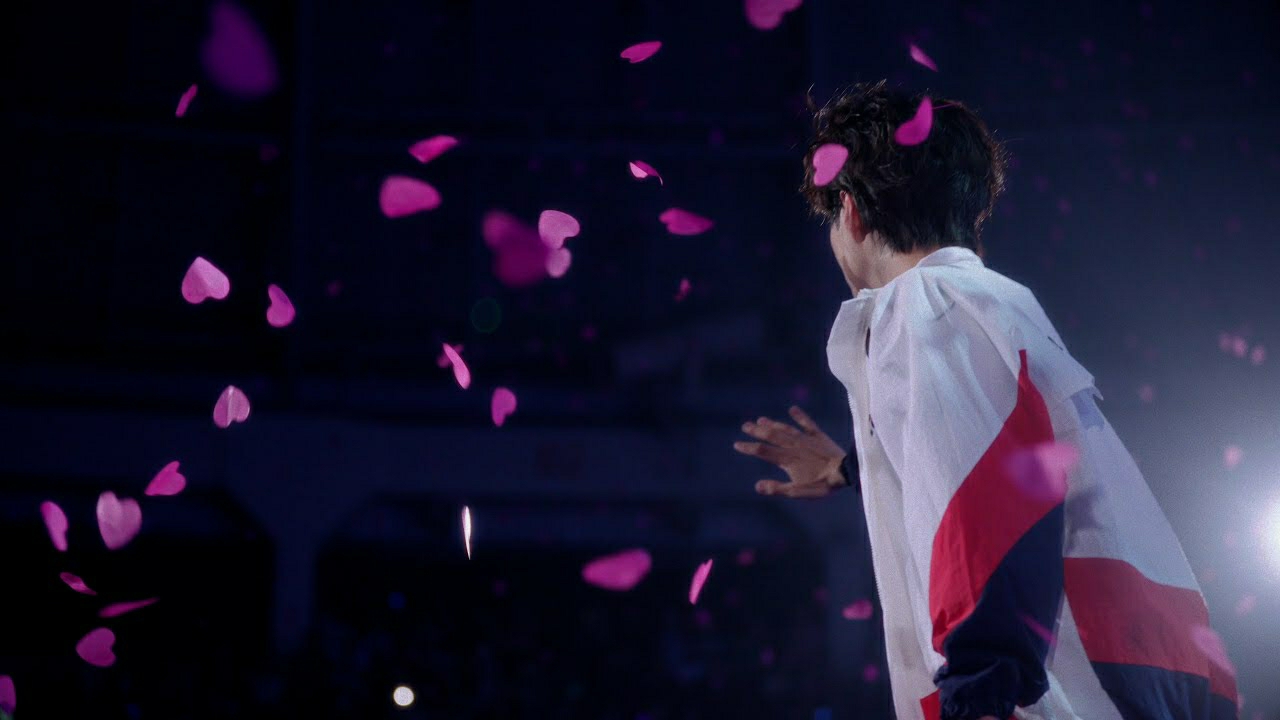 A moment captured by a fan of Park Bogum