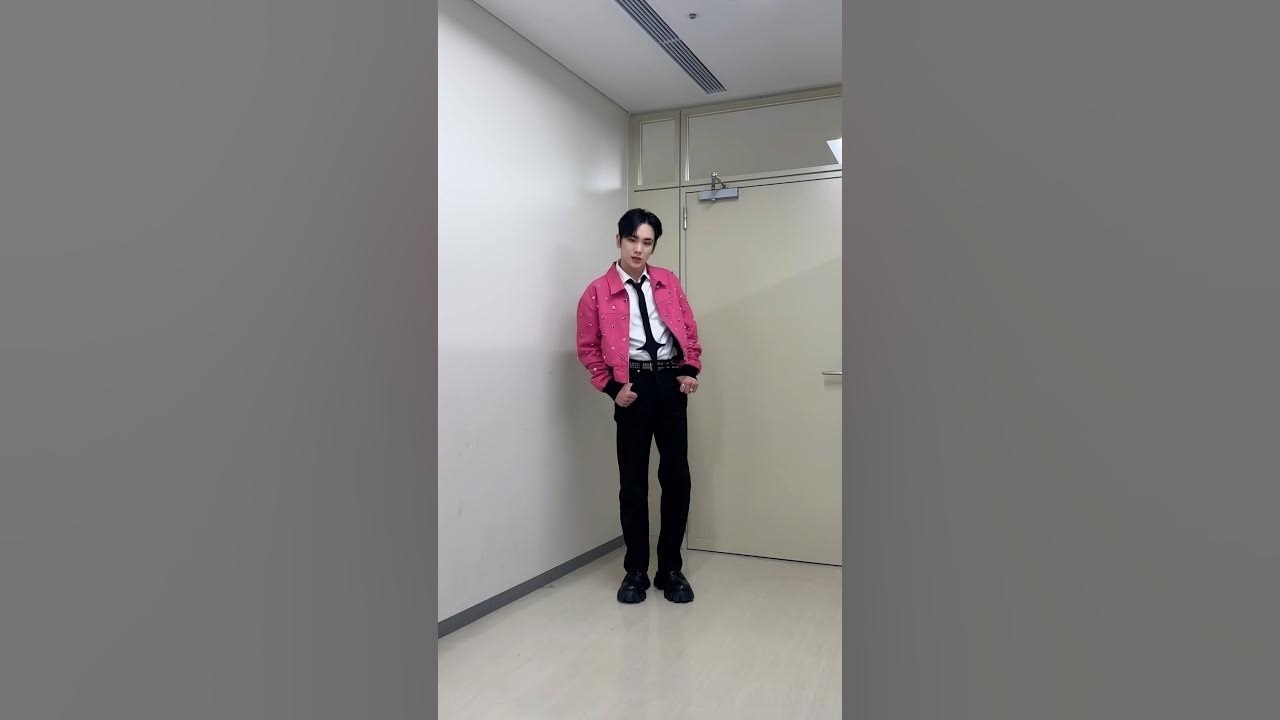 A moment captured by a fan of Key