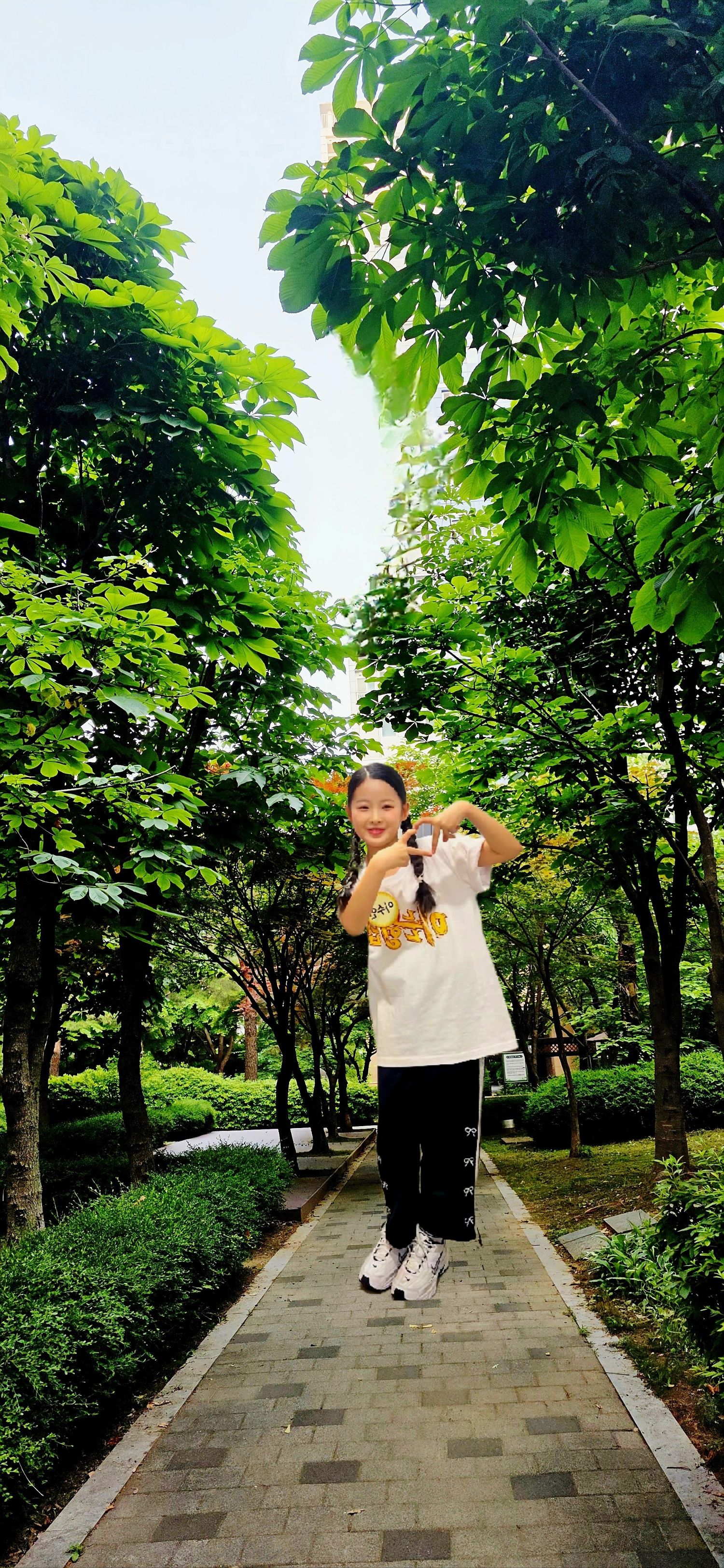 Today's popular wallpaper in Lee Sooyeon community