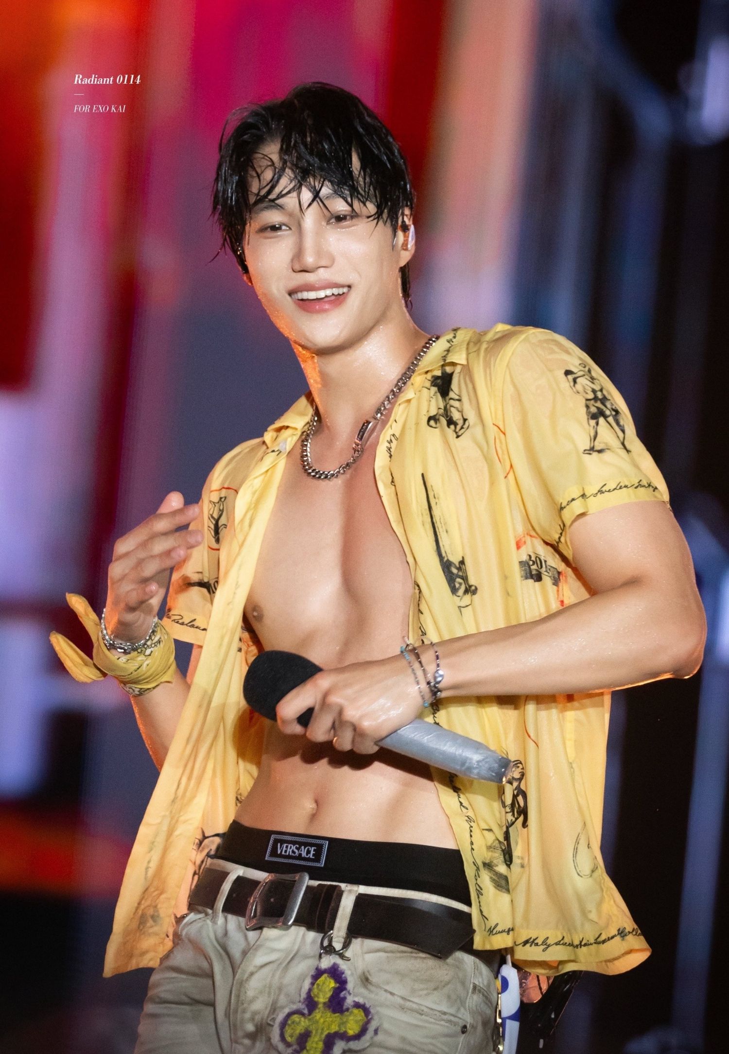 A moment captured by a fan of KAI