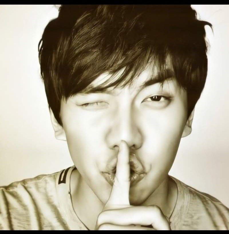 Latest photo of Lee Seunggi