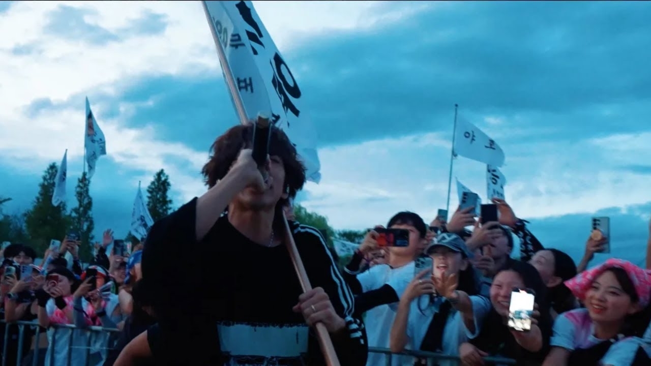 A moment captured by a fan of Lee Seungyoon