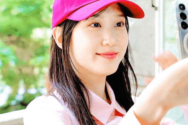 Behind-the-scenes cut of Park Eunbin