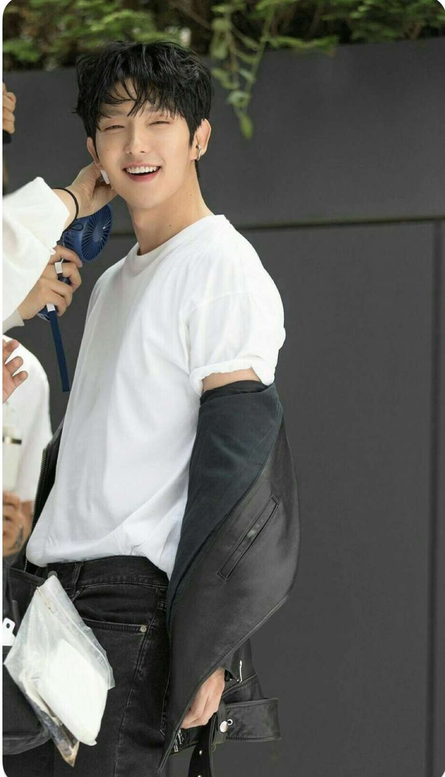 Recent activity shot of Lee Joongi