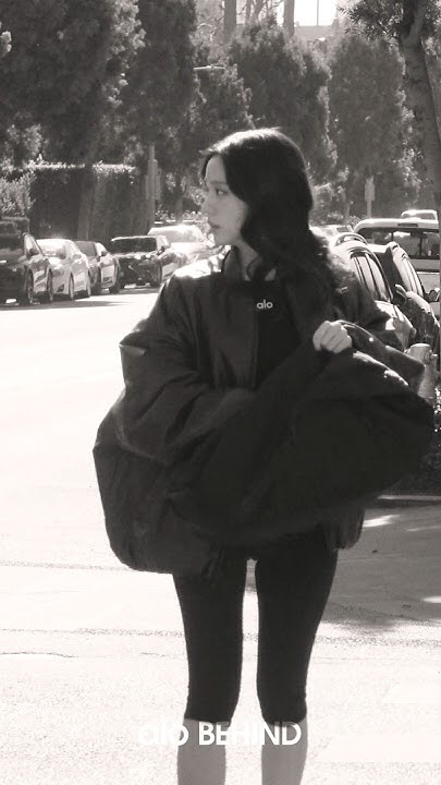 Jisoo (1995) background image recommended by Choeaedol Celeb fandom