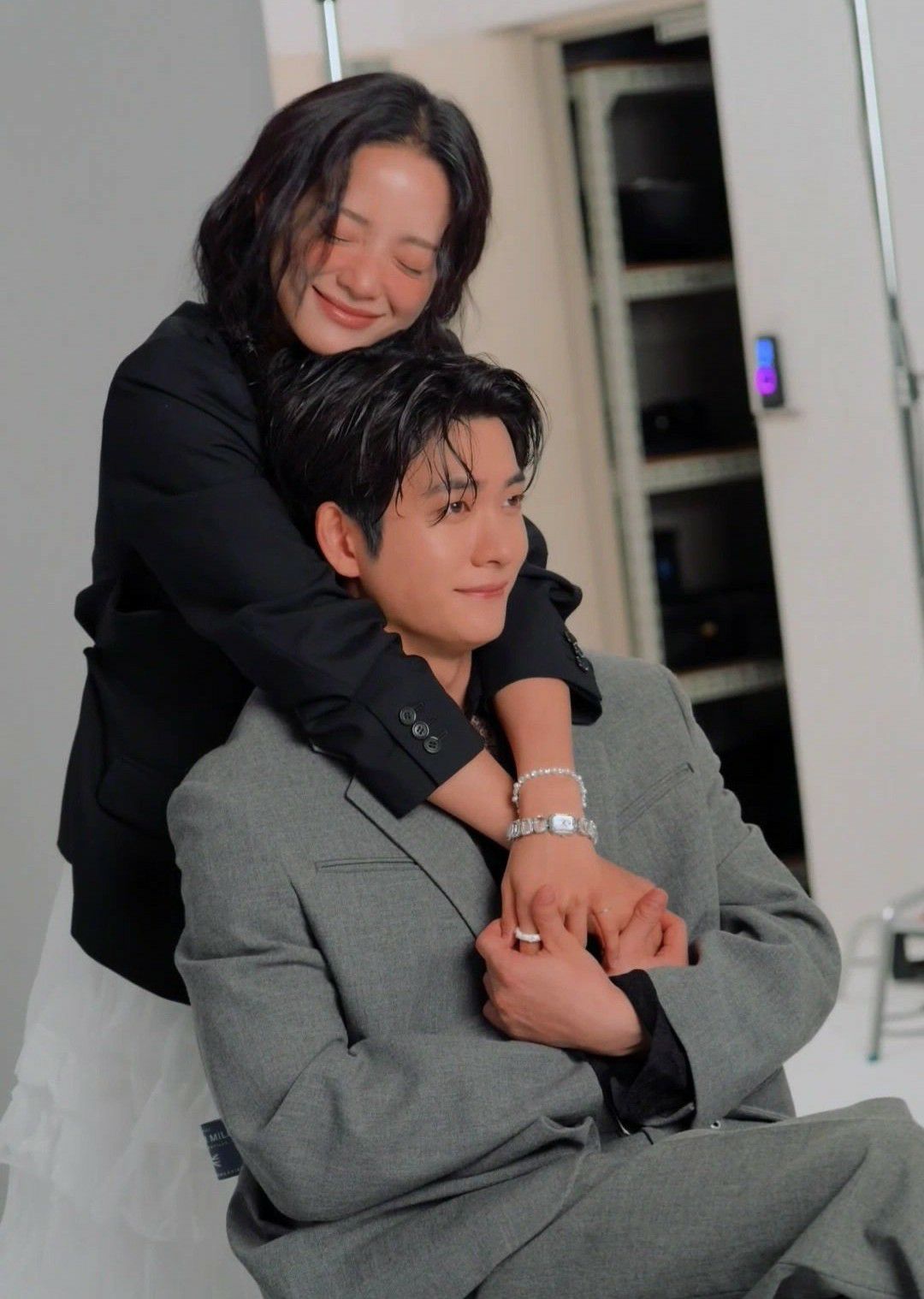 Behind-the-scenes cut of Kim Sejeong