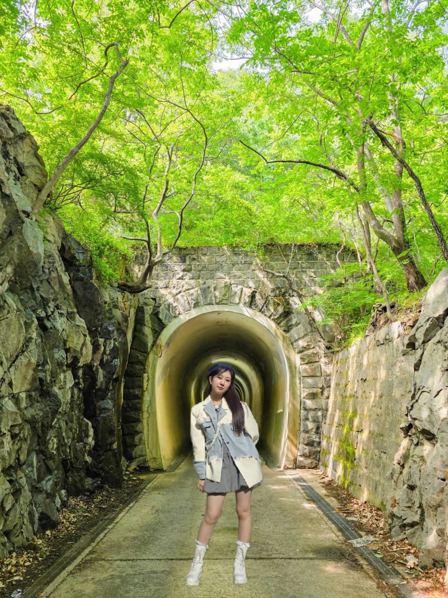 Behind-the-scenes cut of Jeon Yujin