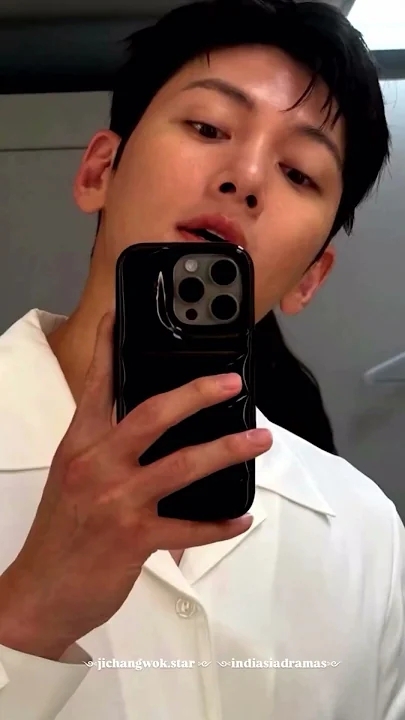Representative background image loved by Ji Changwook fandom