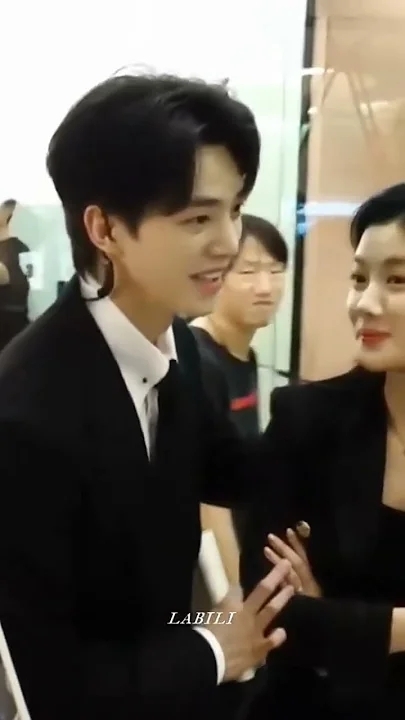 Behind-the-scenes cut of Song Kang