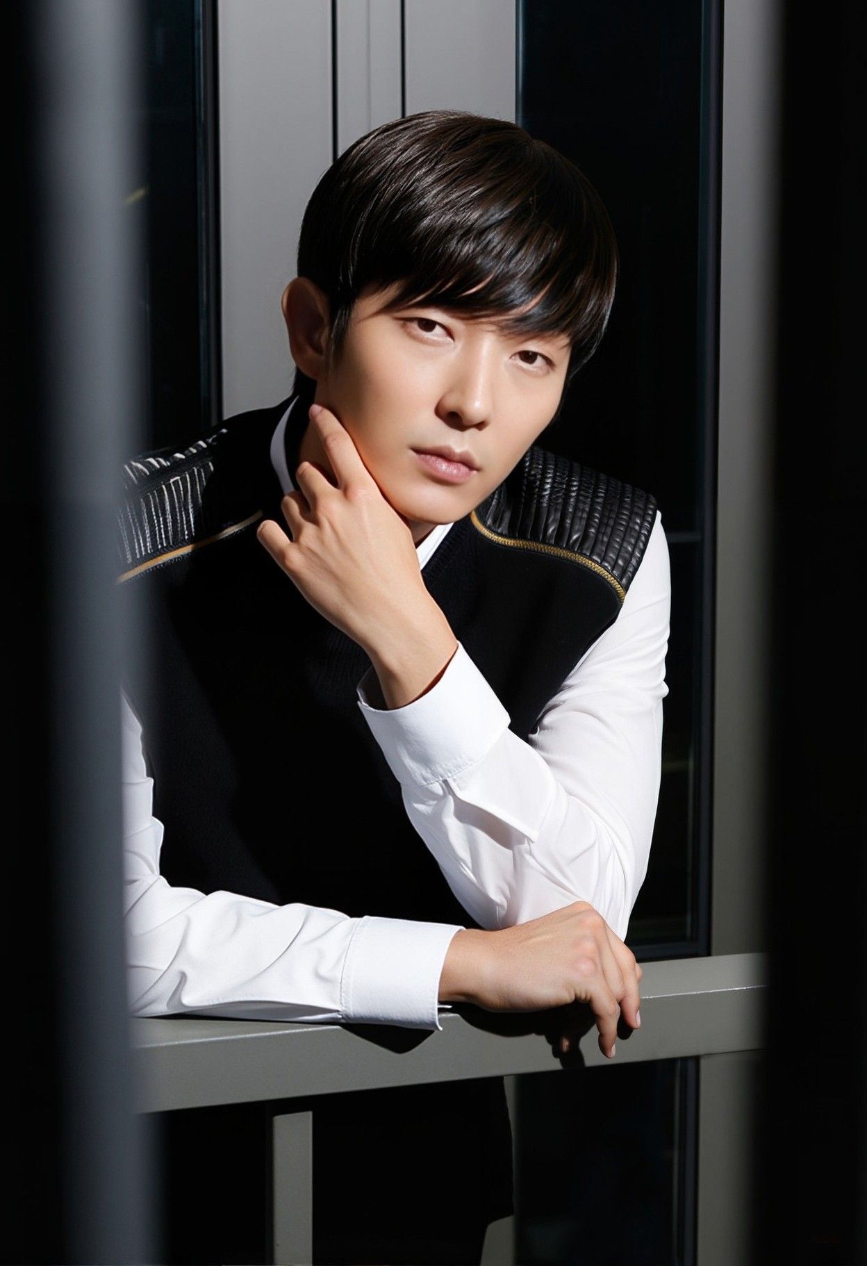 A moment captured by a fan of Lee Joongi