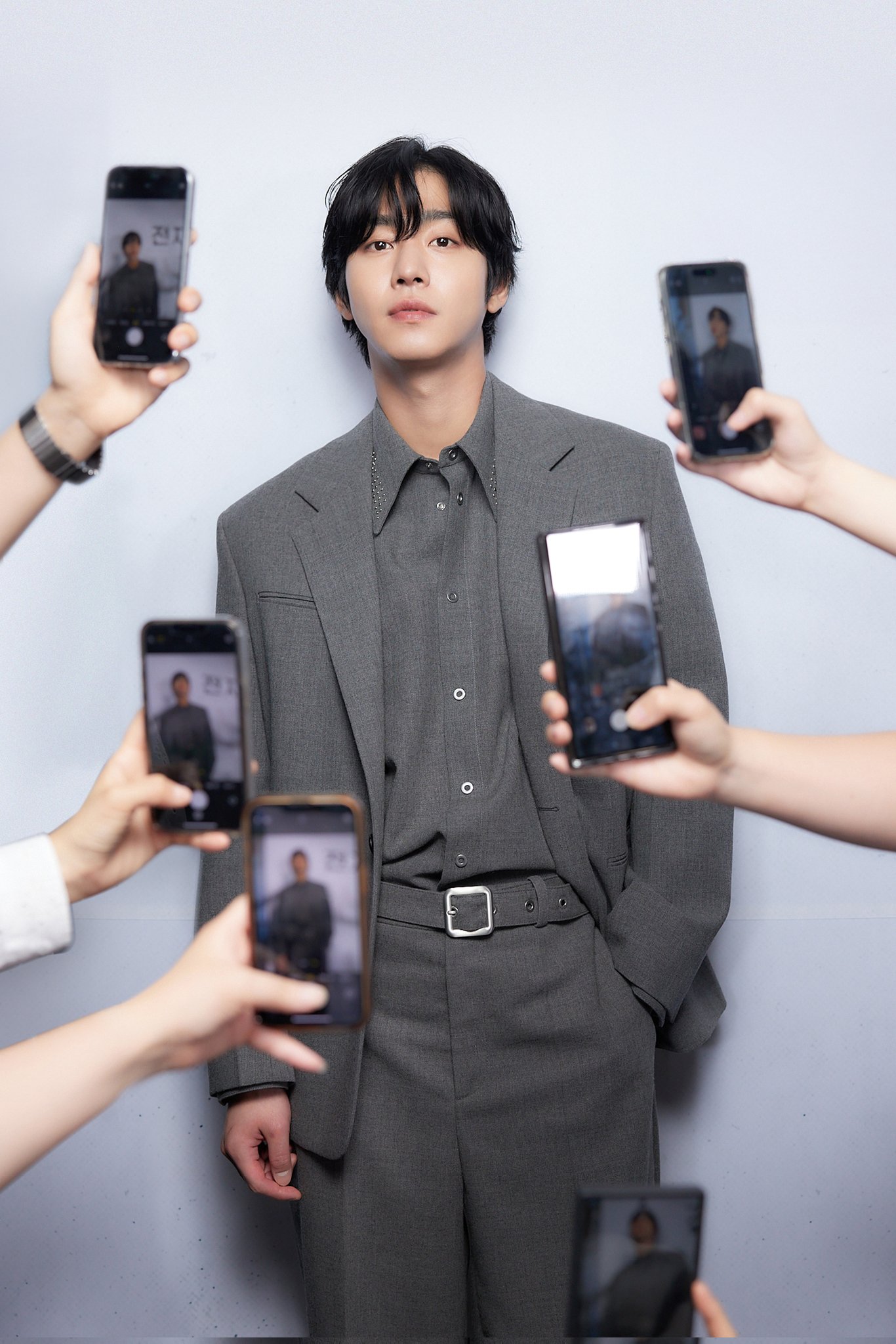 A moment captured by a fan of Ahn Hyoseop