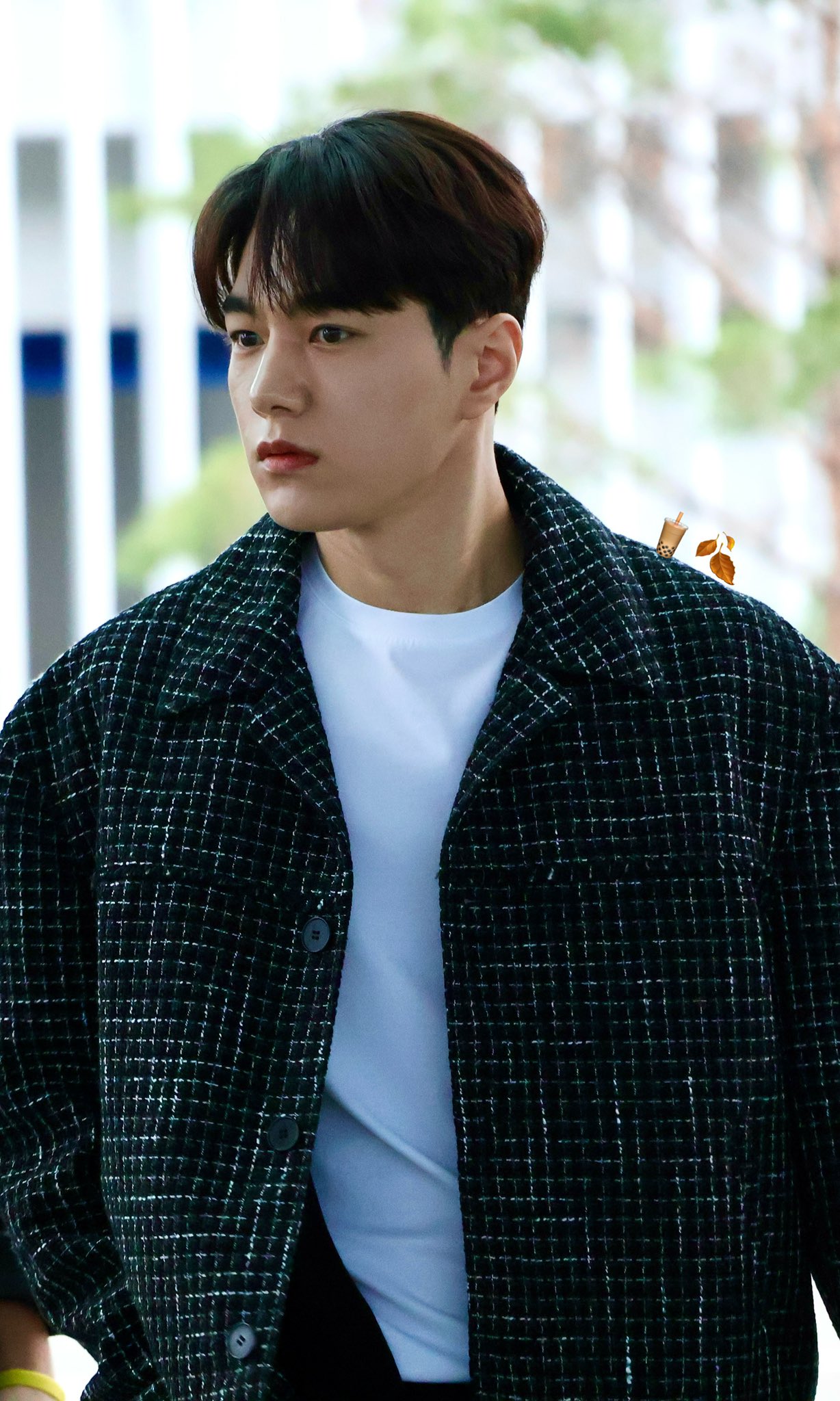 Recent activity shot of Kim Myungsoo (L)