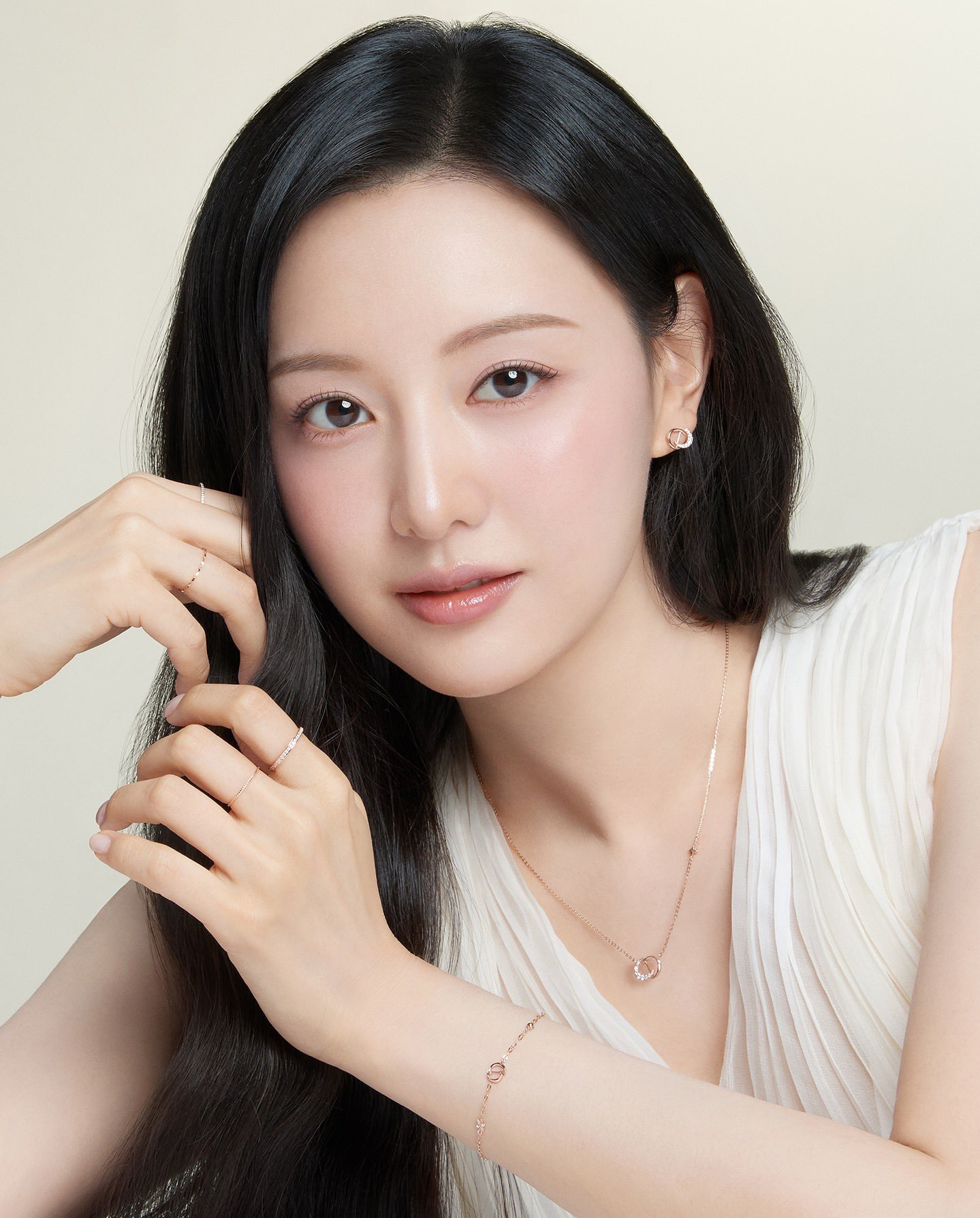 Recent activity shot of Kim Jiwon