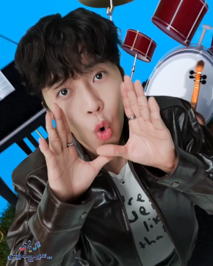 Behind-the-scenes cut of Lim Youngwoong