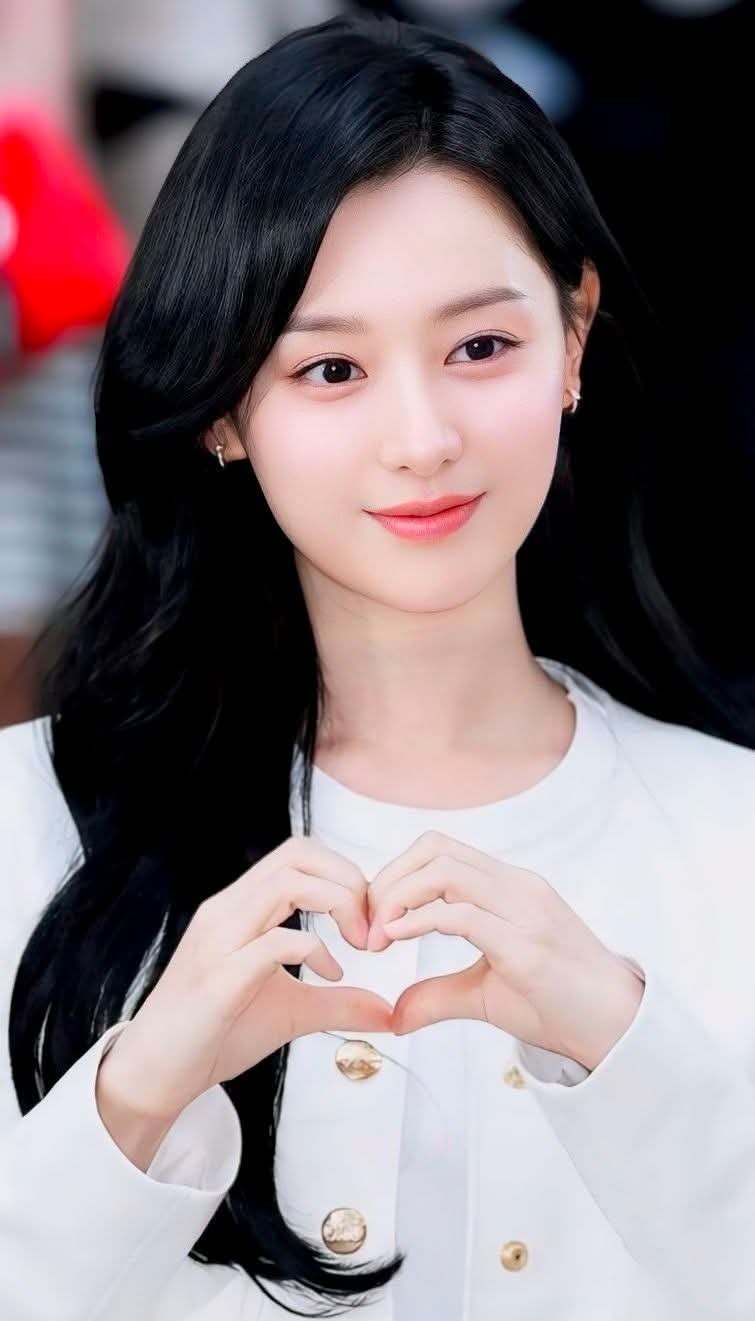 Representative background image loved by Kim Jiwon fandom