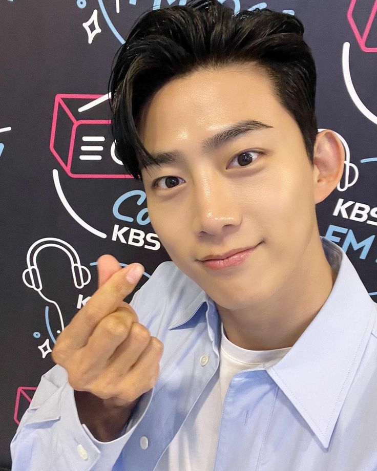 Latest photo of Taecyeon