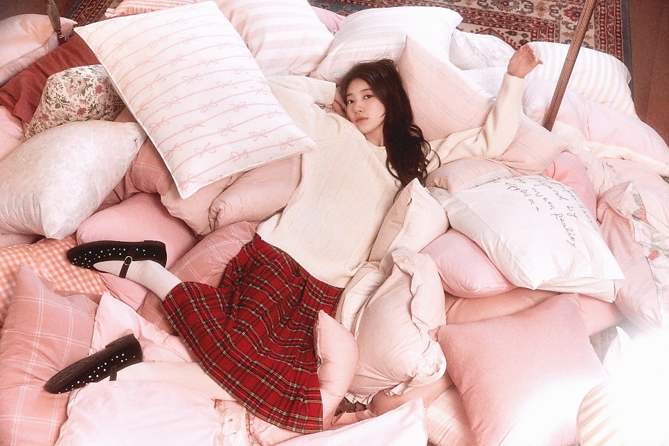 Latest photo of Bae Suzy