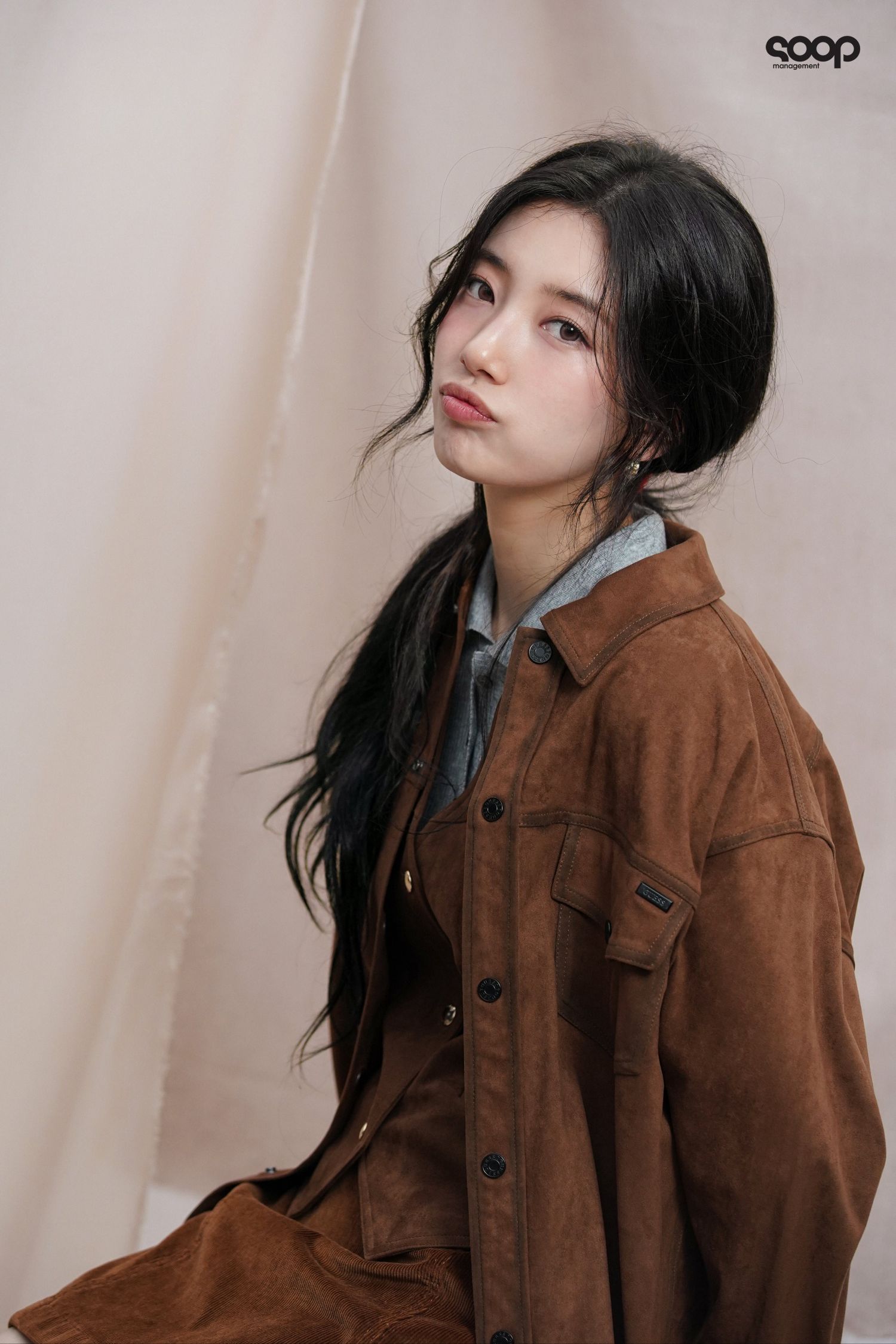 Behind-the-scenes cut of Bae Suzy