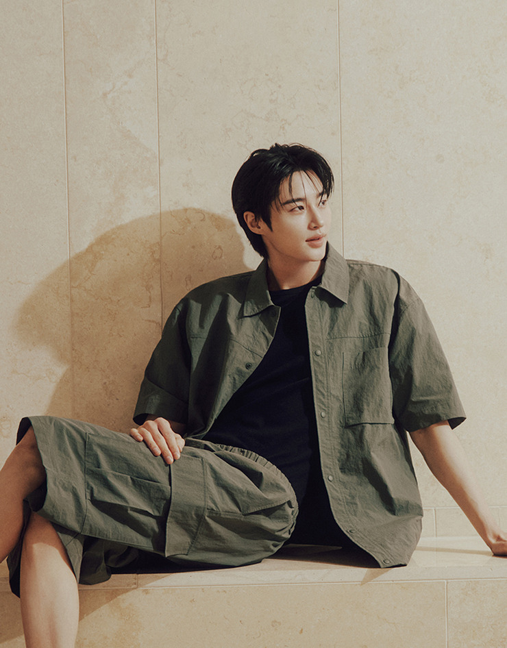 Recent activity shot of Byeon Wooseok