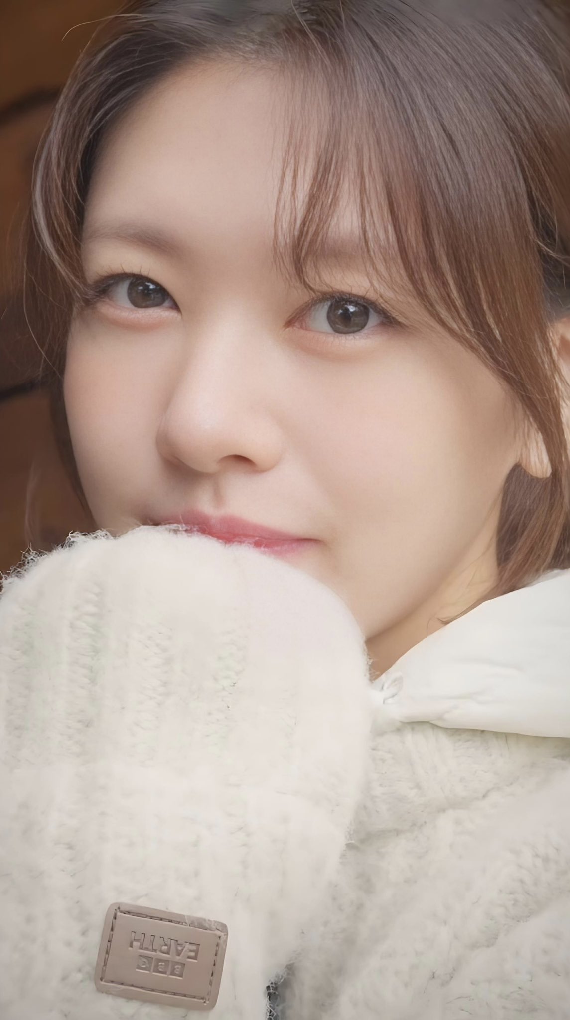 Special wallpaper made by Jung Somin's fans