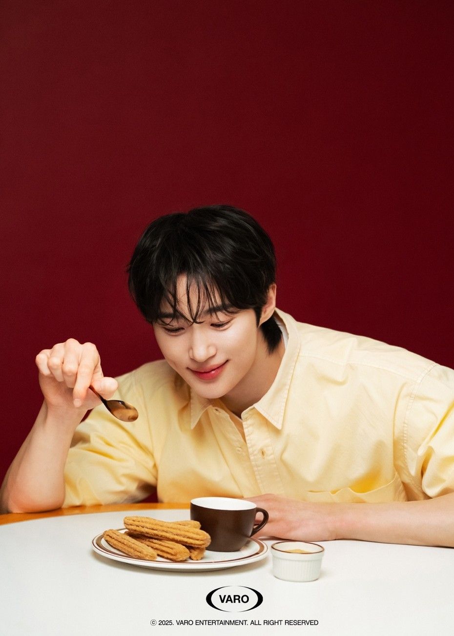 Latest photo of Byeon Wooseok