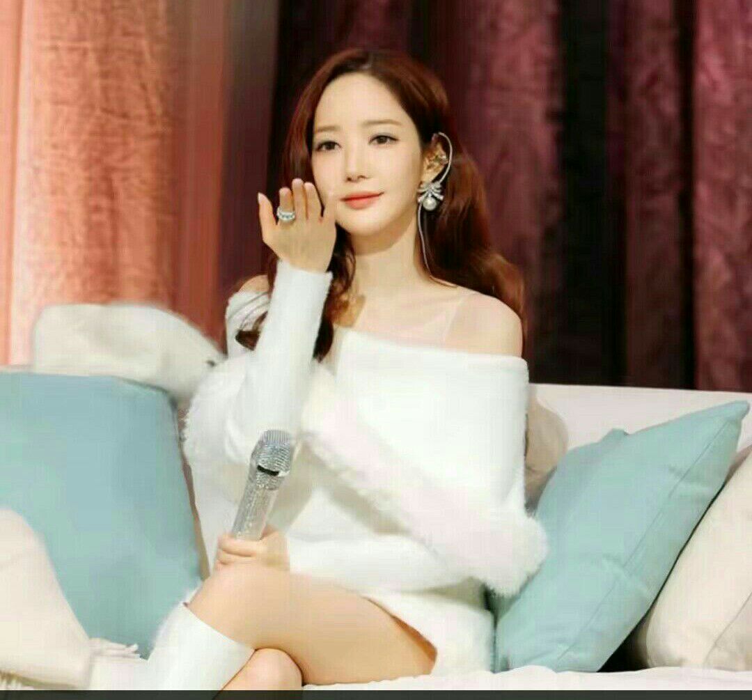 朴敏英的最新照片