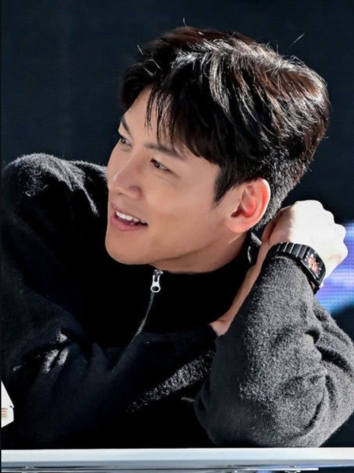 Latest photo of Ji Changwook