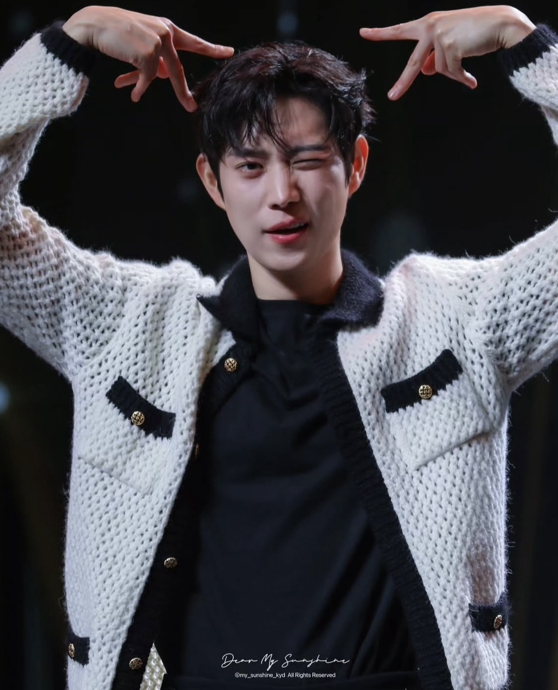 Behind-the-scenes cut of Kim Youngdae