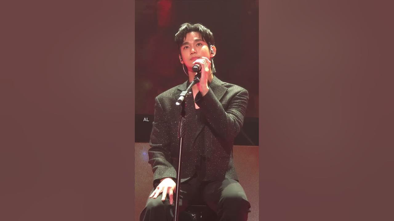 粉絲拍下的金秀賢瞬間