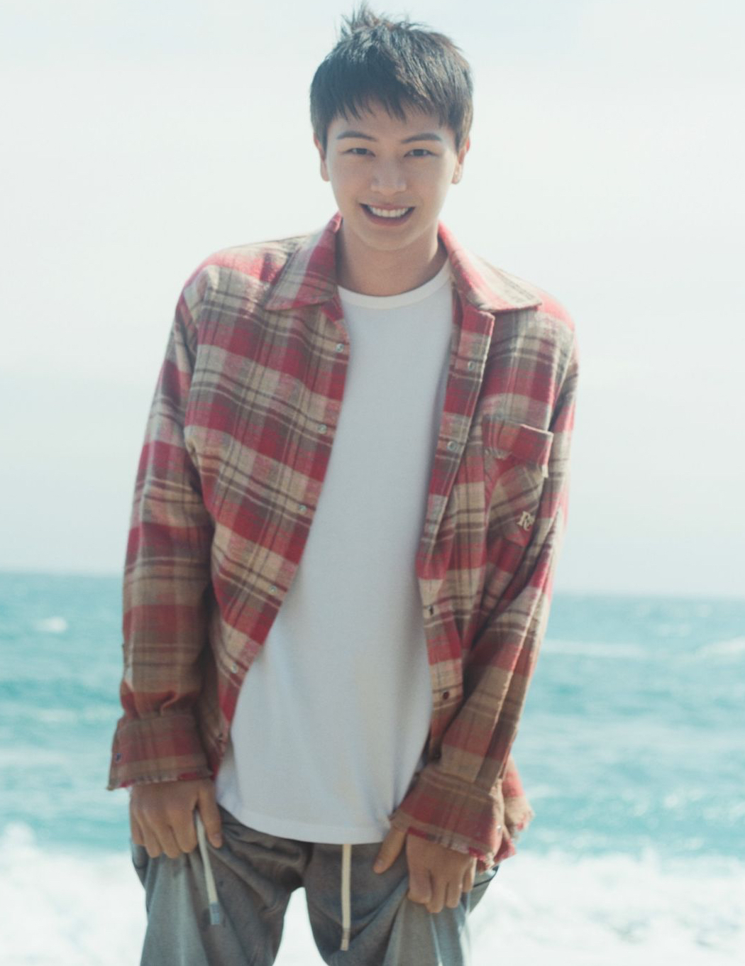 A moment captured by a fan of Yook Sungjae